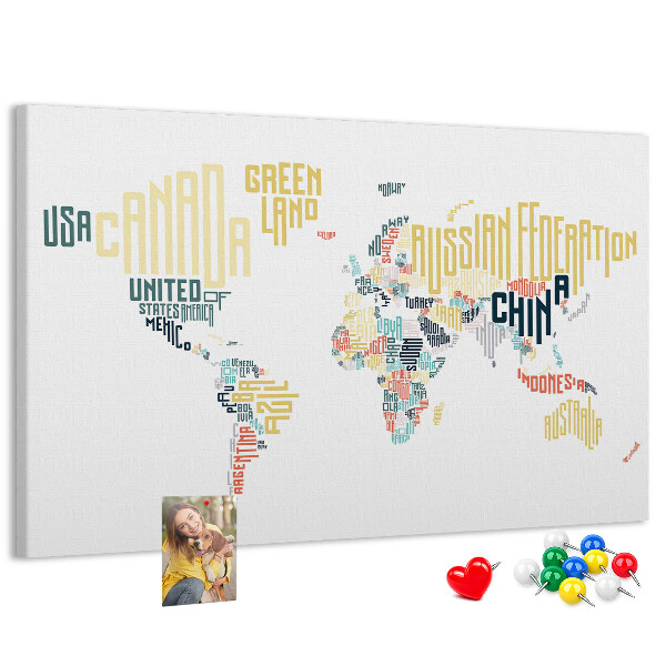 Tablero de anuncios Mapa del mundo con los nombres de los países en palabras.