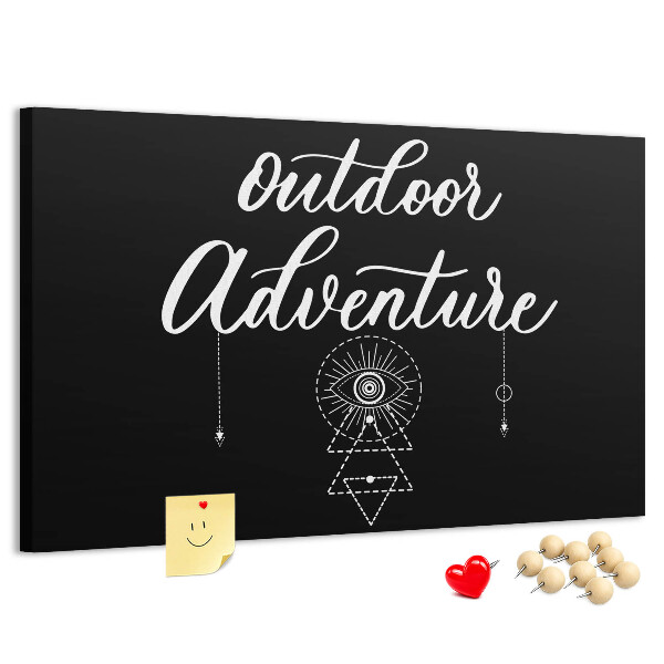 Tablero de anuncios con diseño de aventura al aire libre y símbolos