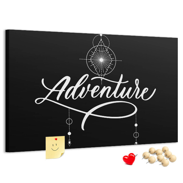 Tablero de corcho decorado con diseño de brújula y estrellas en un viaje hacia lo desconocido
