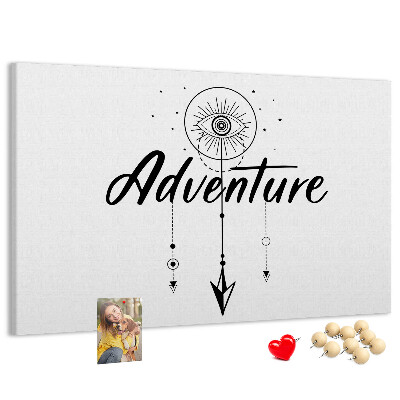 Tablero de corcho decorado con diseño de símbolo de ojo y flecha