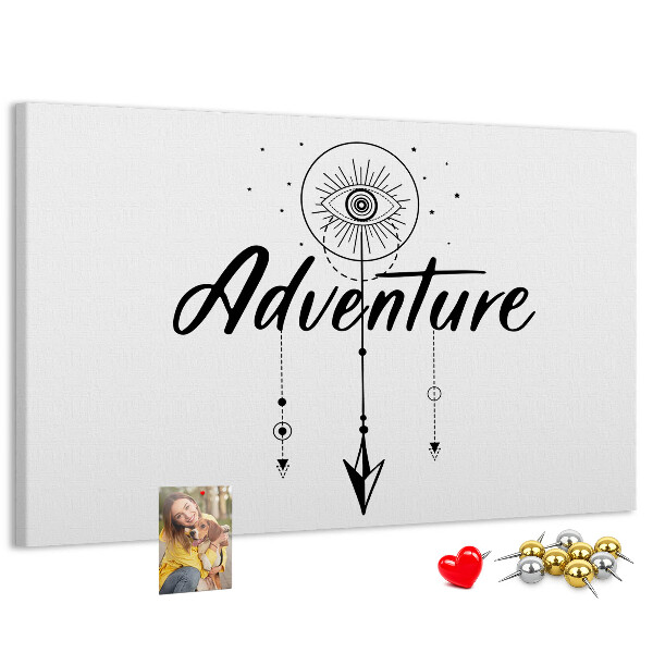 Tablero de corcho decorado con diseño de símbolo de ojo y flecha