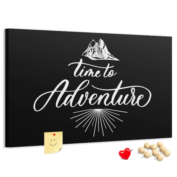 Tablero de anuncios diseño de aventura en las montañas