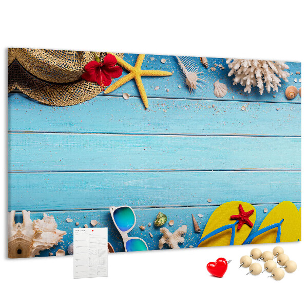 Tablero de anuncios con temática de vacaciones de verano en la playa y accesorios