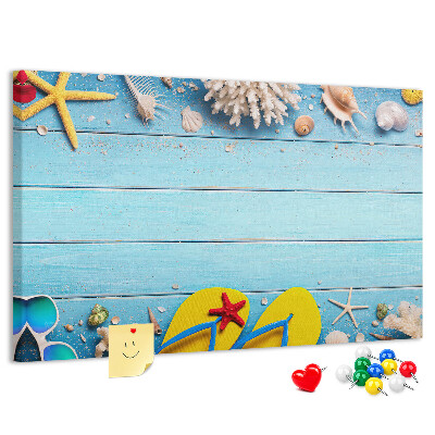 Pizarra de corcho con diseño de recuerdos de verano en la playa con conchas marinas