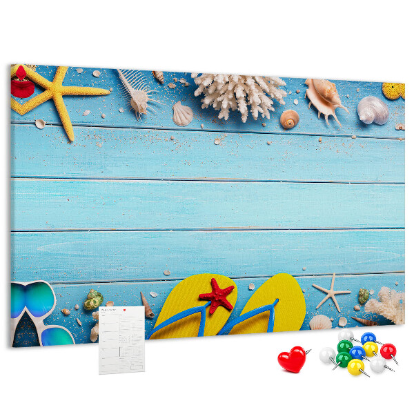 Pizarra de corcho con diseño de recuerdos de verano en la playa con conchas marinas