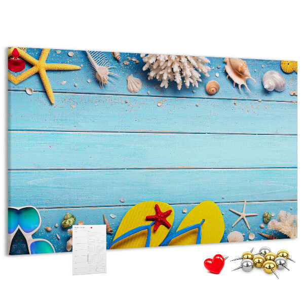 Pizarra de corcho con diseño de recuerdos de verano en la playa con conchas marinas