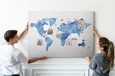 Tablero de corcho decorado con diseño de mapamundi en pintura de acuarela azul