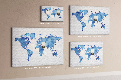 Tablero de corcho decorado con diseño de mapamundi en pintura de acuarela azul