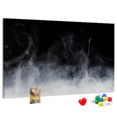 Pizarra de corcho danza sensual de la niebla sobre un fondo negro
