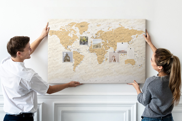 Tablero de corcho decorativo mapa del mundo con marcadores de ubicación