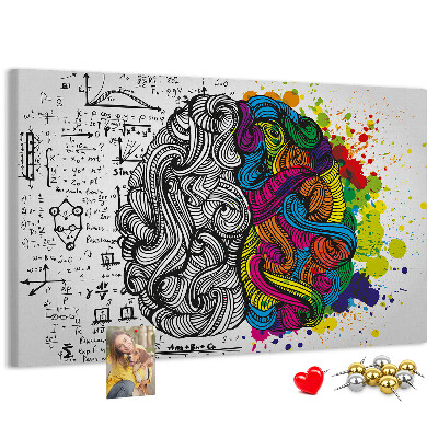 Tablero de anuncios diseño con cerebro y creatividad en armonía de colores