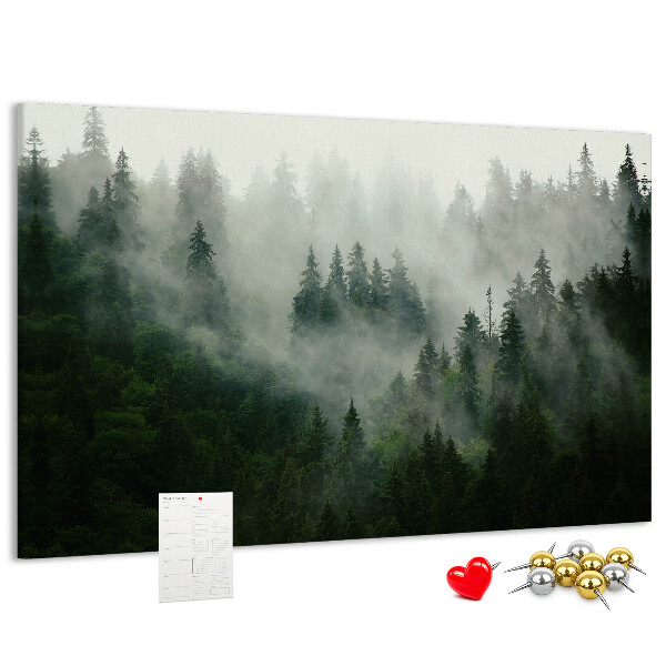 Tablero de anuncios diseño de bosque brumoso con atmósfera misteriosa