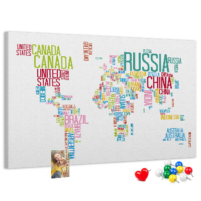 Tablero de anuncios Mapa del mundo con los nombres de los países en colores.