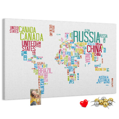 Tablero de anuncios Mapa del mundo con los nombres de los países en colores.