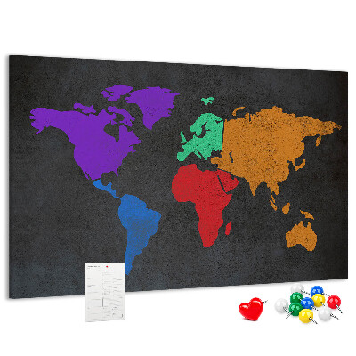 Pizarra de corcho mapa del mundo colorido sobre fondo oscuro