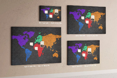 Pizarra de corcho mapa del mundo colorido sobre fondo oscuro