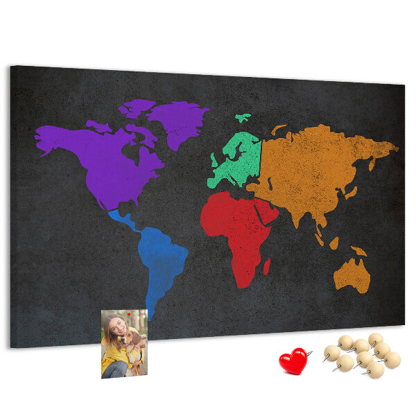 Pizarra de corcho mapa del mundo colorido sobre fondo oscuro