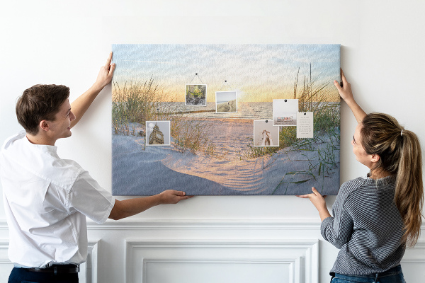 Tablero de anuncios Puesta de sol sobre la playa y las dunas.