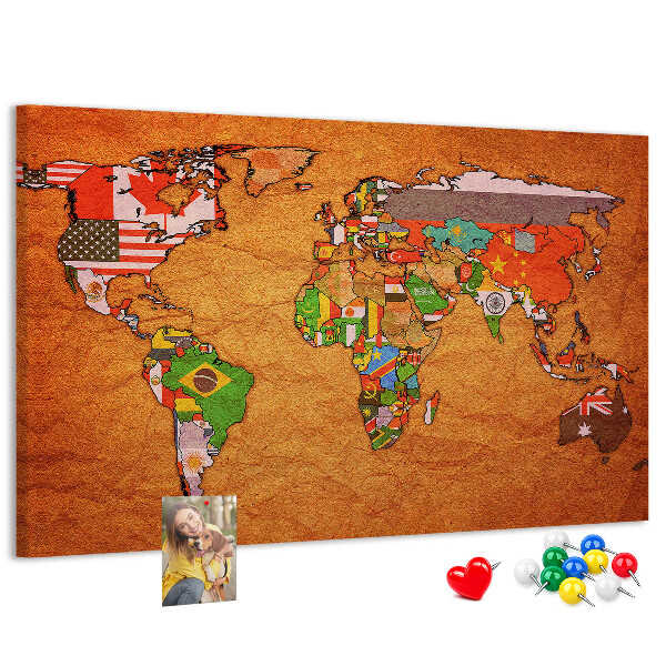 Tablero de anuncios mapa del mundo con banderas de países