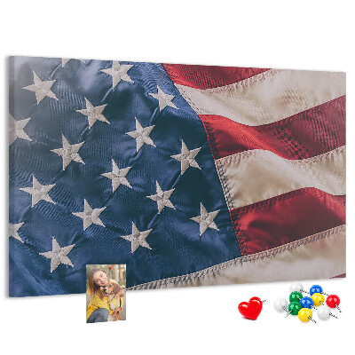 Tablero de corcho decorado Bandera estadounidense con estrellas prominentes.