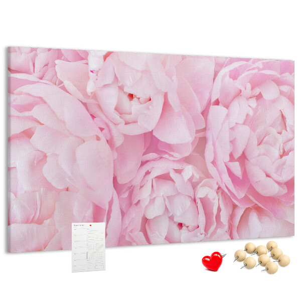 Tablero de anuncios con diseño de peonías rosas en un tono delicado