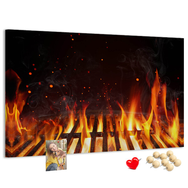 Pizarra de corcho con diseño de parrilla y fuegos ardientes