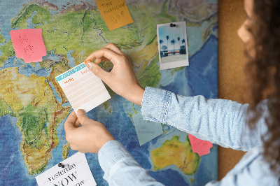 Tablero de corcho diseño de mapa del mundo en colores pastel
