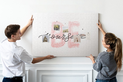Tablero de anuncios para expresar la creatividad y el arte