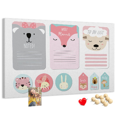 Tablero de anuncios con diseño de notas coloridas y animales tiernos