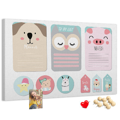 Pizarra de corcho con diseño de cuadernos coloridos y animales