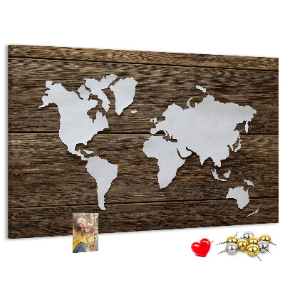 Tablero de anuncios mapa del mundo sobre un fondo de madera