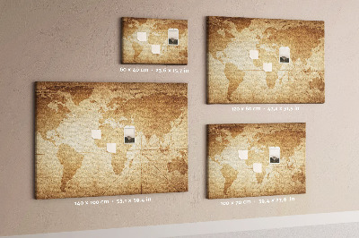 Pizarra de corcho mapa del mundo antiguo sobre fondo marrón