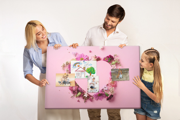 Pizarra de corcho con diseño de corazón estampado floral