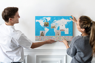Tablero de corcho decorado mapa mundial colorido con banderas de países