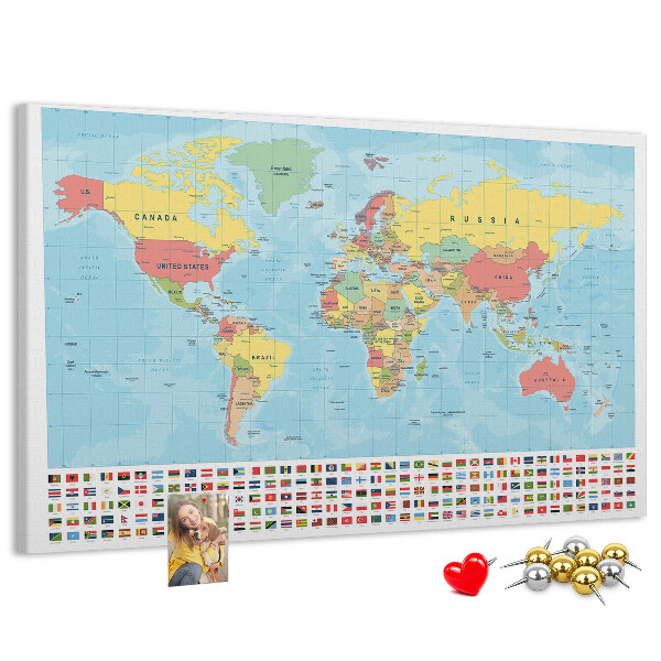 Tablero de anuncios mapa del mundo con banderas de colores