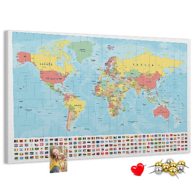 Tablero de anuncios mapa del mundo con banderas de colores
