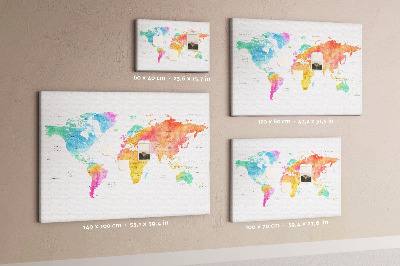 Tablero de corcho decorado con diseño de mapa del mundo en acuarela