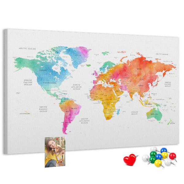 Tablero de corcho decorado con diseño de mapa del mundo en acuarela