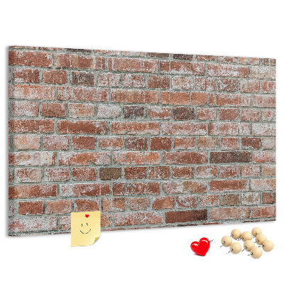 Tablero de anuncios con diseño de muro de ladrillo en acabado natural