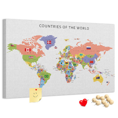 Pizarra de corcho con mapas del mundo y países marcados