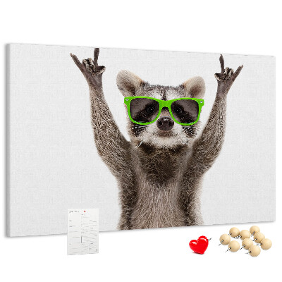 Tablero de anuncios Mapache loco con gafas verdes