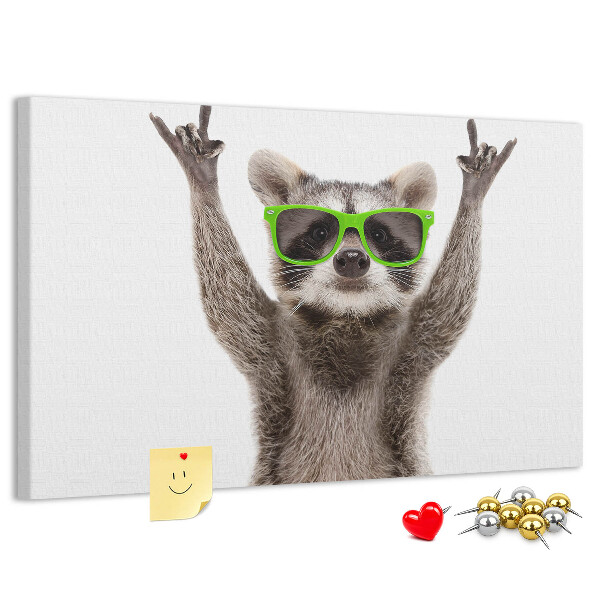 Tablero de anuncios Mapache loco con gafas verdes