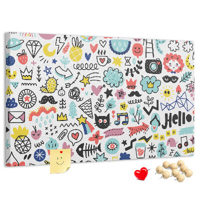 Tablero de anuncios con diseños coloridos de motivos dibujados