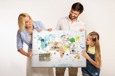 Pizarra de corcho mapamundi con ilustraciones de animales
