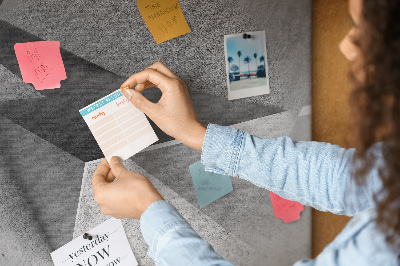 Tablero de corcho decorado con diseño de formas geométricas minimalistas