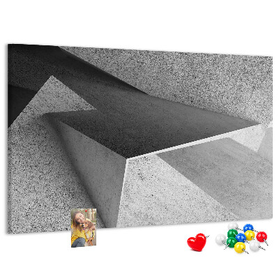 Tablero de corcho decorado con diseño de formas geométricas minimalistas