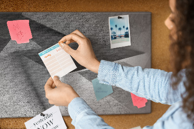 Tablero de corcho decorado con diseño de formas geométricas minimalistas
