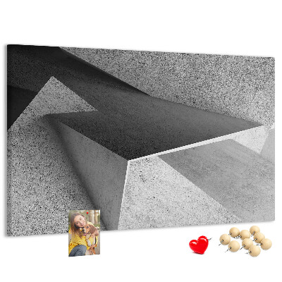 Tablero de corcho decorado con diseño de formas geométricas minimalistas