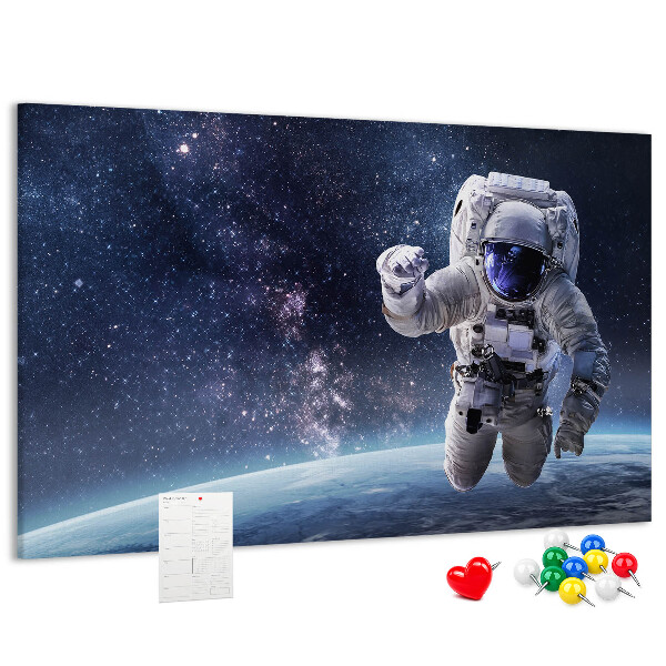 Tablero de anuncios Astronauta en el espacio exterior