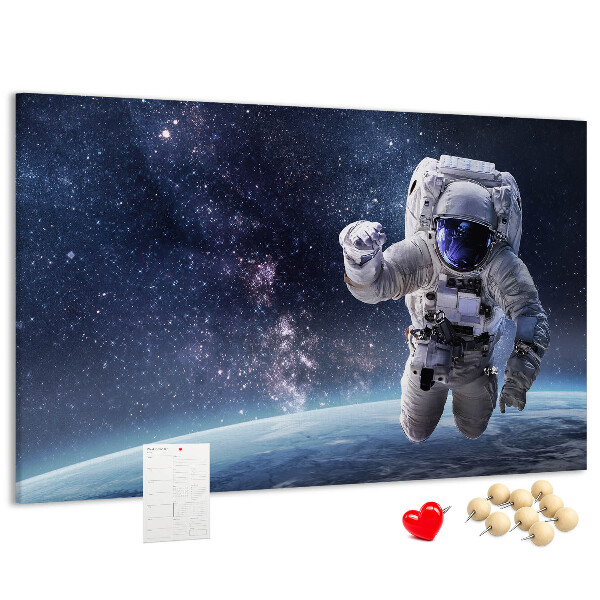 Tablero de anuncios Astronauta en el espacio exterior